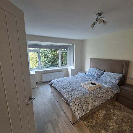 Lovely & Beautiful 2 Bed-Apartment In Богемвуд Экстерьер фото