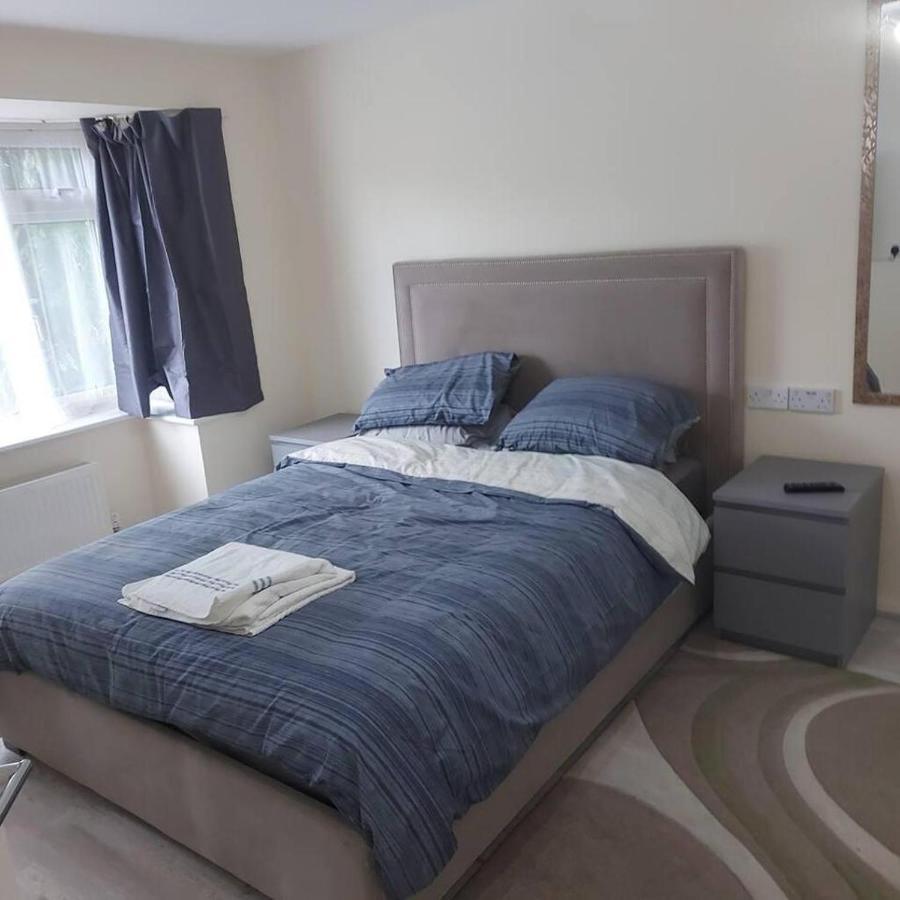 Lovely & Beautiful 2 Bed-Apartment In Богемвуд Экстерьер фото
