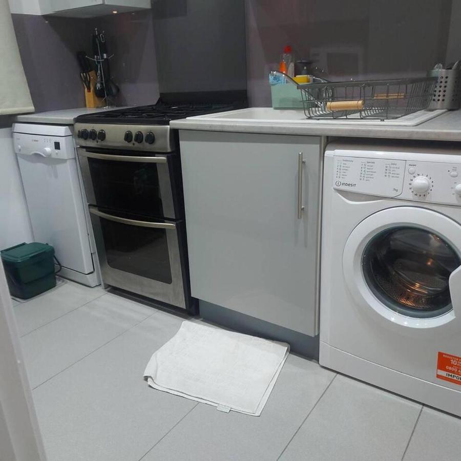 Lovely & Beautiful 2 Bed-Apartment In Богемвуд Экстерьер фото